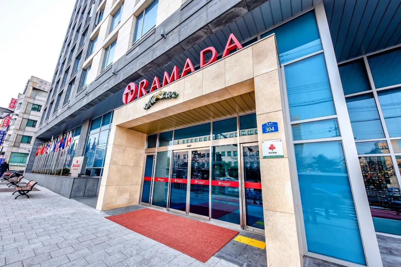Ramada By Wyndham Jeju City Hall Hotel